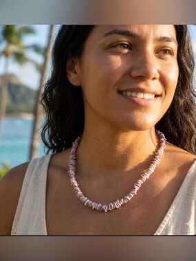 🌺 Vintage Purple Shell Necklace